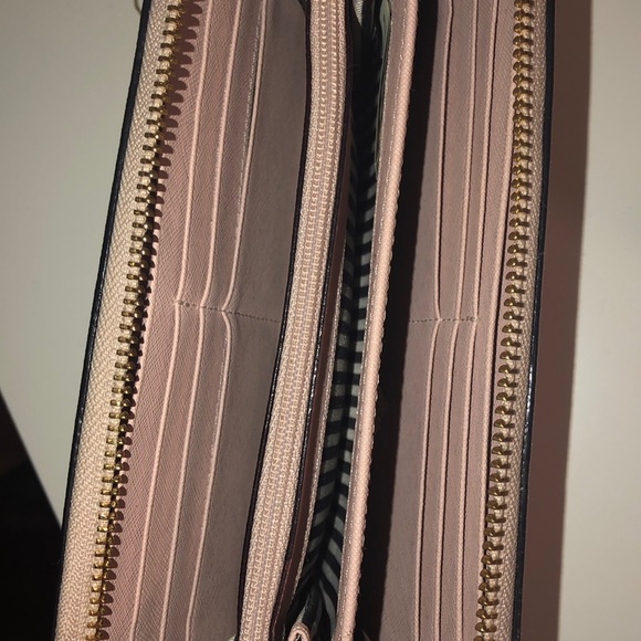 Wallet - Picture 2 of 2